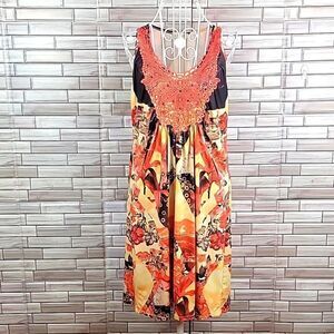Live and let live midi dress Size M